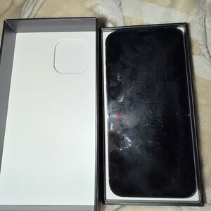 iPhone 13 Pro Max (UNLOCKED)